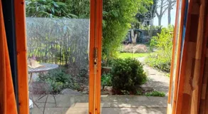 Chalet in paradise garden - Image 4