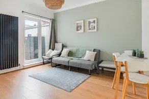 Warrington Contractor Retreat - Pool Table, Large Garden & Parking - Image 2