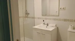 Apartamento y Habitaciones El Colmenar - Image 2