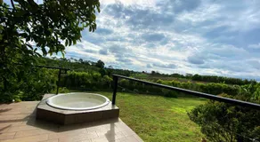 Casa del árbol con jacuzzi privado - Image 5