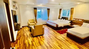 Hotel Vaishnavi Grand - Image 2