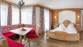 Strass- Aparthotel - Image 1