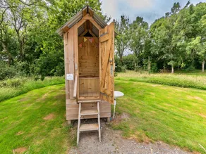 Bell Tent in Devon with Countryside Views - Image 4