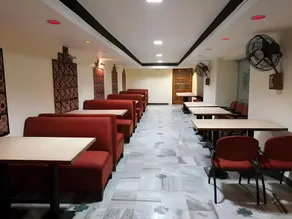 Hotel Omega - Image 2