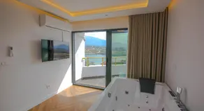 Murati Lake View Hotel - Image 3