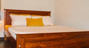 Gilbys Eco Bungalow - Image 2