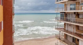 Ático con espectacular terraza y vistas al mar - Image 4
