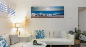 Blue Bay 3BR Beachside Coastal Escape - Image 2