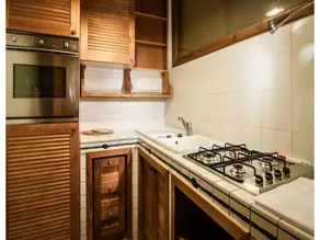 Modernes Studio mit gemeinschaftlichen Pool - Image 5