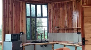 Romantic Forest Cabin, Jacuzzi & Mt Kenya and River Views - Image 4