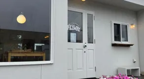 Cafe & Stay Flyway - Image 4