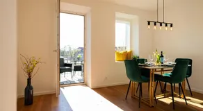 Studio 180 - Image 2