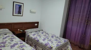 Hostal La Perla - Image 4