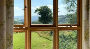 1 Bed Cottage - Sleeps 2 - Parking - Wifi - Image 5