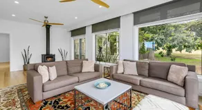 MAVI BEACH HOUSE - Stylish home opposite beach - Image 5