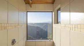 Cliffhanger Cottages - Image 3