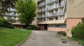 Le cocon urbain - Modern 4BR Apartment with Free Parking, High-Speed Wifi, Quick Access to A6 & N7 - Image 5