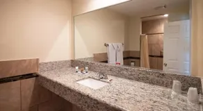 Parkside Inn - Image 5
