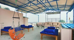Live Free Hostel Varanasi - Image 2
