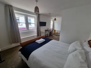 Devon & Cornwall Inn - Image 2