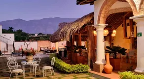 Hotel Santa Barbara Colonial - Santa Fe de Antioquia - Image 3