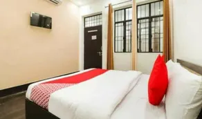 OYO 92240 Jk Guest House - Image 3