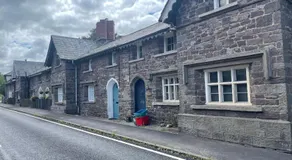 Yew Tree Cottage, 3 bedroom, 4 Church Row Defynnog - Image 3