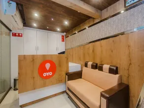 OYO 12257 Hotel Sai Suites - Image 2
