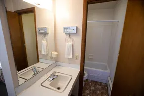 Economy Hotel Okmulgee - Image 5