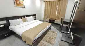 Hotel Raunak - Image 2