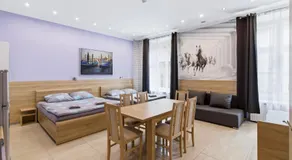 70s Hostel - Image 2