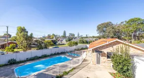 Pet friendly 24 Irawari Crescent - pool, air con, boat parking - Image 5