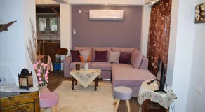 Elsa's house - Image 2
