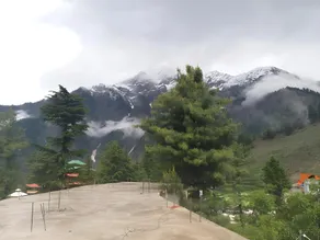 Al Noor Hotel Naran - Image 4