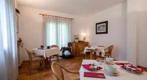 Hotel Petit Foyer - Image 4