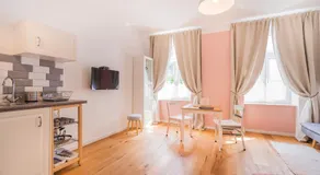 La Perla Vintage-Apartments - Image 3