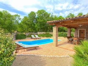 Attractive Villa in Kras with Swimming Pool - Image 2