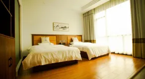 The Mountain and Views Guesthouse - Image 2