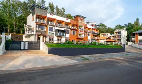 Treebo Sky Vista Suites with Hill View - Image 3