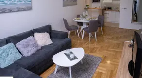 Perla Lux Apartments - Image 2