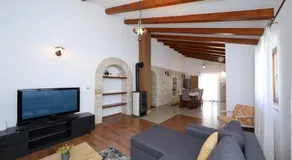 House Stratus - Image 2