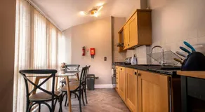 Swan Mews - Image 4