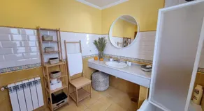 A un paso de la playa, amplio apartamento - Image 5
