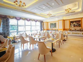 Vienna International Hotel Huhan Jiedaokou - Image 3
