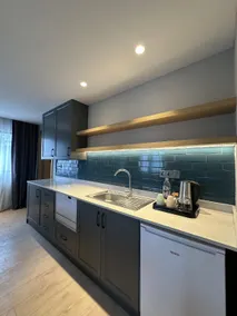 Cher Suite Hotel - Image 4