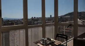 A cartulina e Napulè Attico con Vista Porto Ascensore Colazione Inclusa Struttura nel cuore autentico di Napoli a 5 minuti dalla Stazione Centrale e dal Centro Storico AC - Image 4