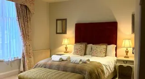 The Old Hunting Lodge at The Talbot Inn - Image 2