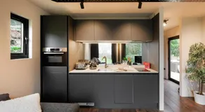Luxury Container Lodge - Image 3