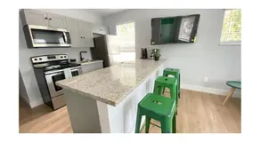 Stay Near Wynwood - Image 2