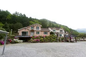 Hongcheon Peacock Farm Pension - Image 2